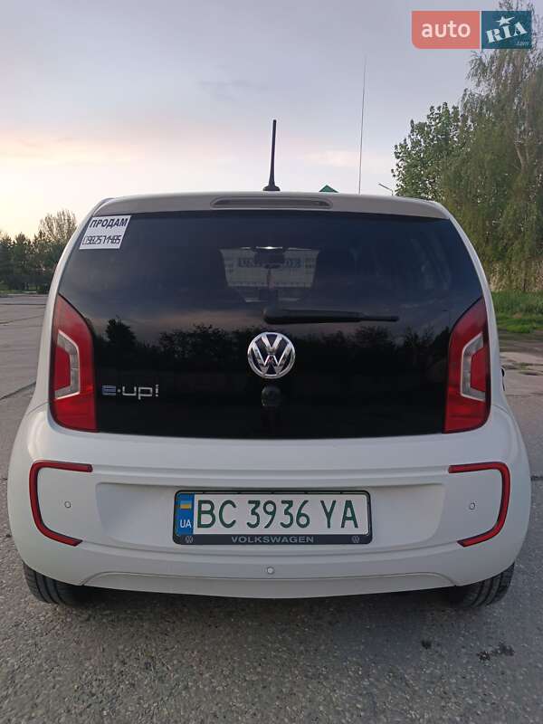 Хэтчбек Volkswagen e-Up 2015 в Дереваче