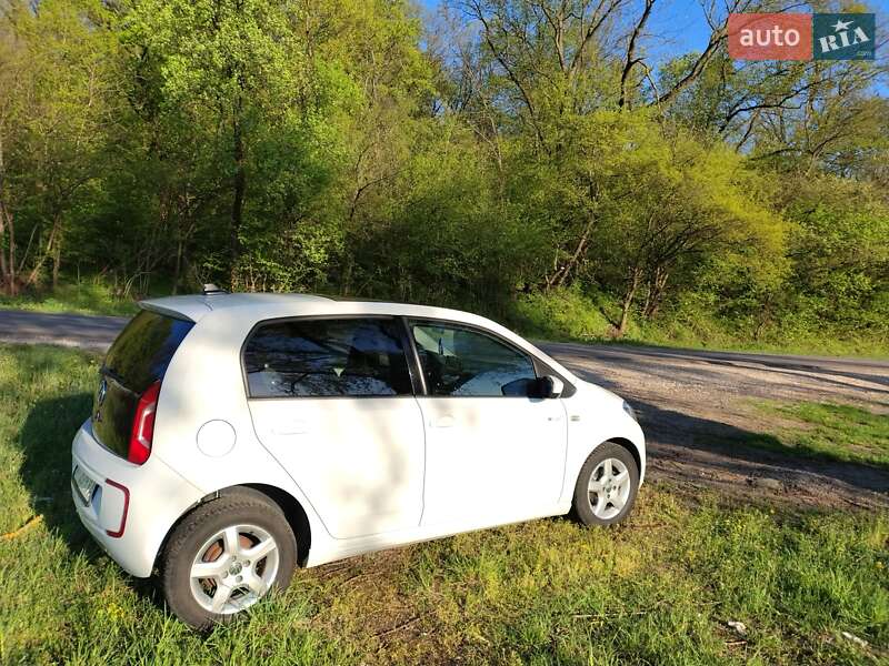 Хетчбек Volkswagen e-Up 2014 в Коломиї