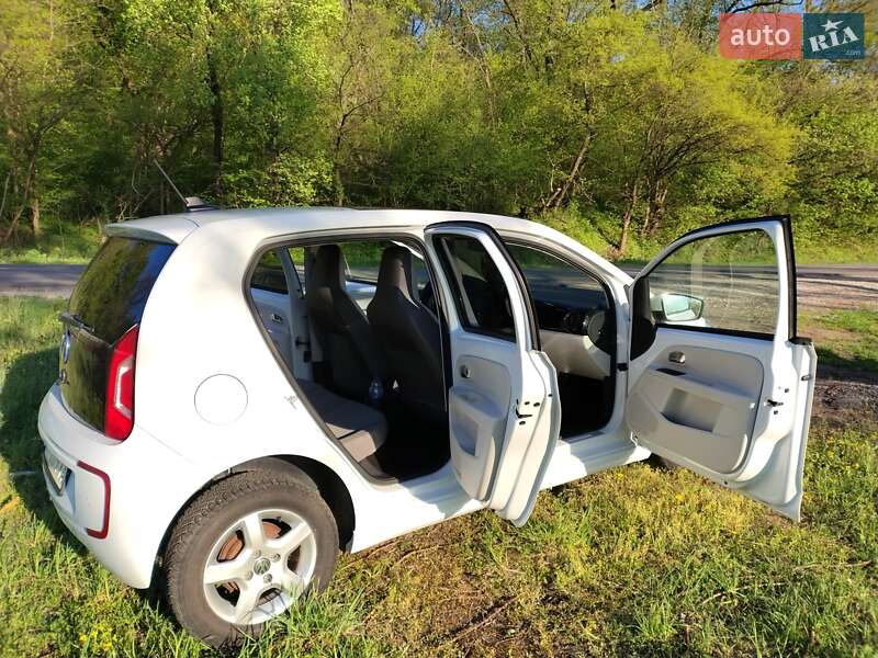 Хетчбек Volkswagen e-Up 2014 в Коломиї