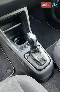 Хетчбек Volkswagen e-Up 2023 в 