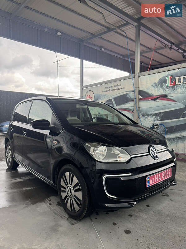 Хэтчбек Volkswagen e-Up 2014 в 