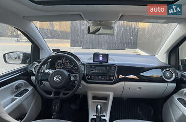 Хэтчбек Volkswagen e-Up 2014 в 