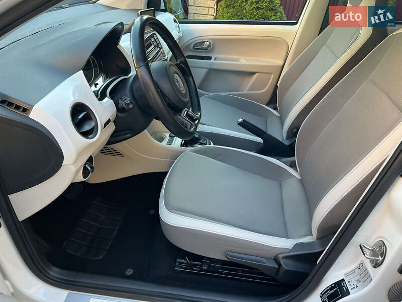 Хэтчбек Volkswagen e-Up 2014 в Львове