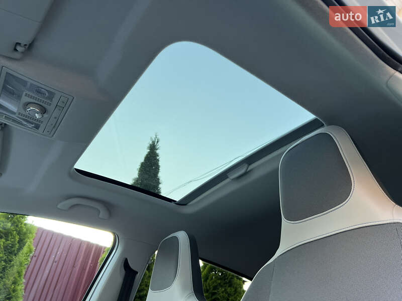 Хэтчбек Volkswagen e-Up 2014 в Львове