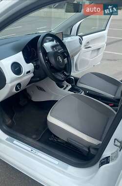 Хэтчбек Volkswagen e-Up 2013 в 