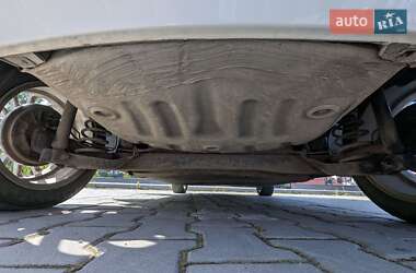 Хетчбек Volkswagen e-Up 2013 в 