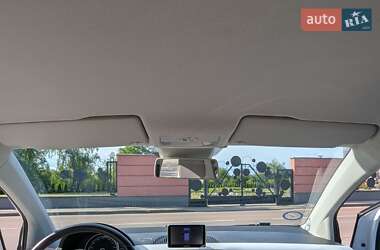 Хетчбек Volkswagen e-Up 2013 в 