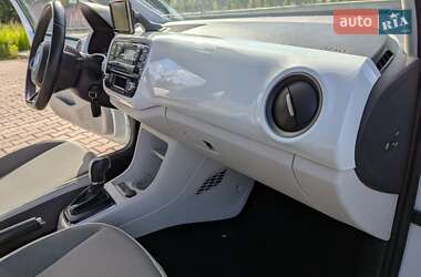 Хетчбек Volkswagen e-Up 2013 в 