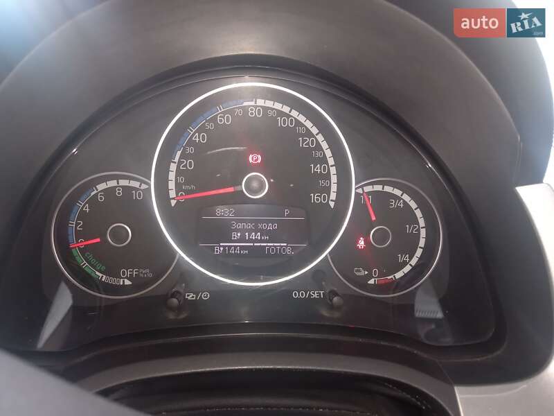 Хетчбек Volkswagen e-Up 2013 в Львові