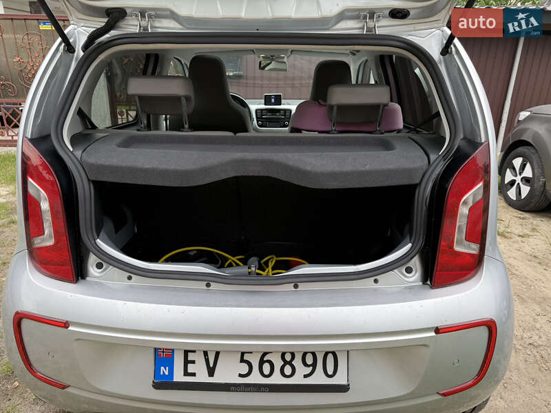 Хэтчбек Volkswagen e-Up 2014 в Львове