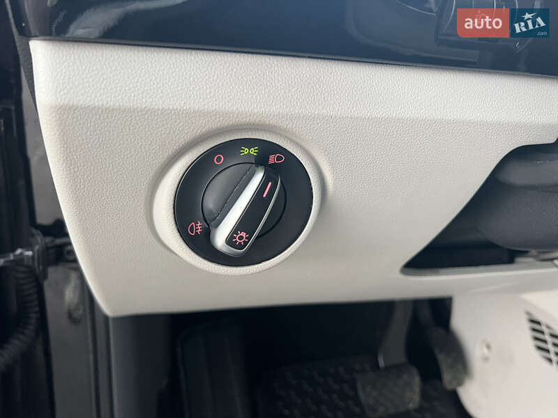 Хетчбек Volkswagen e-Up 2015 в Тернополі