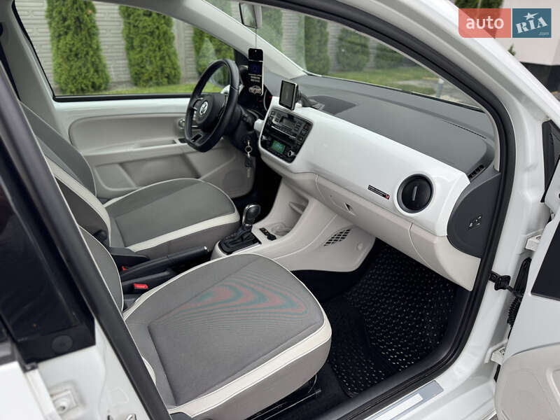 Хэтчбек Volkswagen e-Up 2014 в Ровно