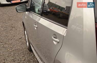 Хэтчбек Volkswagen e-Up 2016 в 