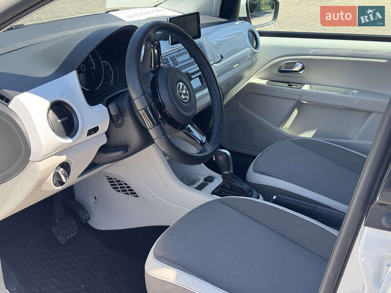 Хетчбек Volkswagen e-Up 2013 в Кам'янець-Подільському