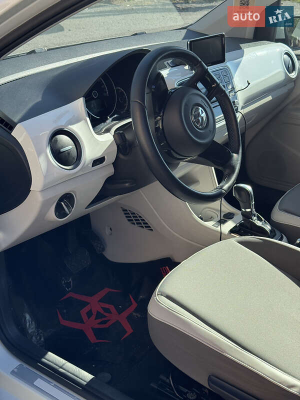 Хетчбек Volkswagen e-Up 2013 в Кам'янець-Подільському