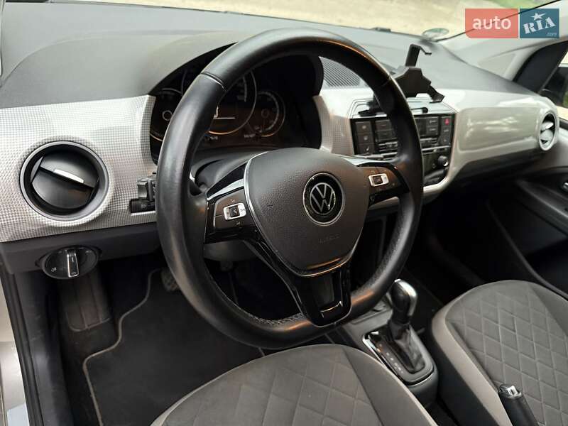 Хетчбек Volkswagen e-Up 2022 в Львові