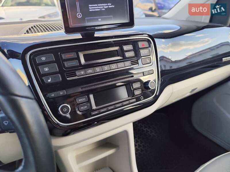 Хетчбек Volkswagen e-Up 2015 в Києві