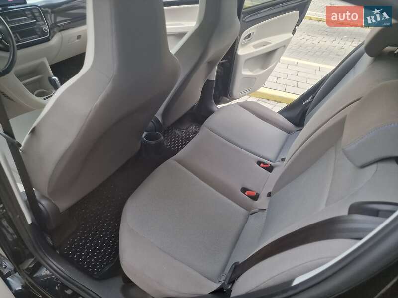 Хэтчбек Volkswagen e-Up 2014 в Львове