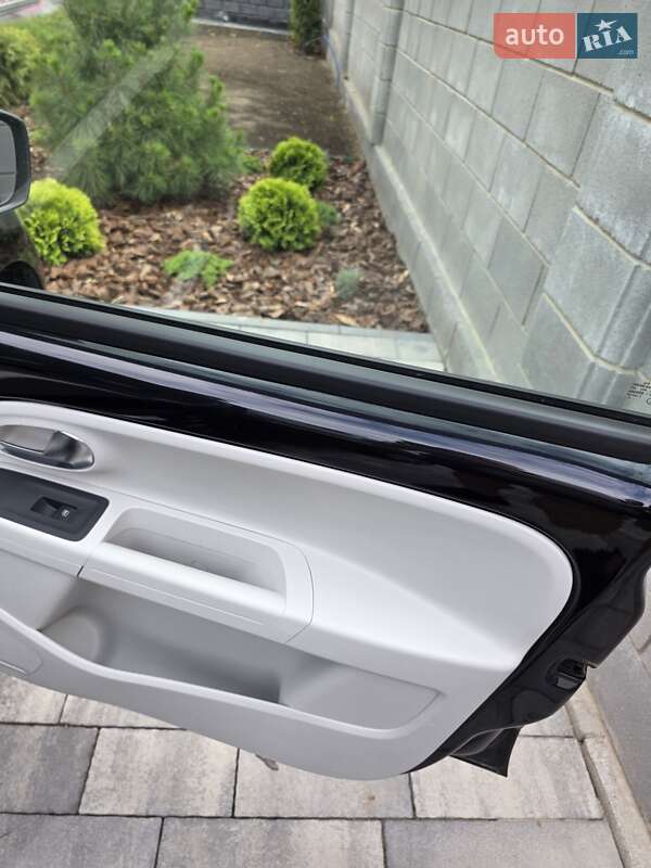 Хэтчбек Volkswagen e-Up 2015 в Ровно фото 20 Хэтчбек Volkswagen e-Up 2015 в Ровно