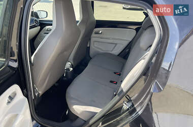 Хэтчбек Volkswagen e-Up 2014 в 