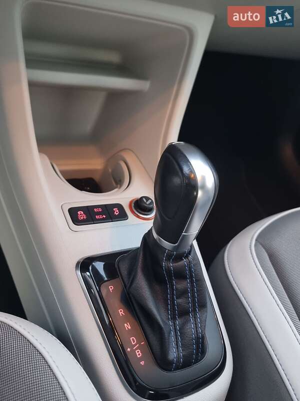Хетчбек Volkswagen e-Up 2013 в Житомирі