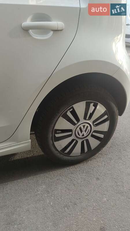 Хетчбек Volkswagen e-Up 2014 в Луцьку