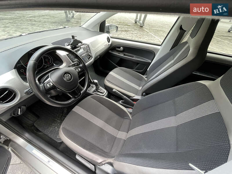 Хэтчбек Volkswagen e-Up 2018 в Львове