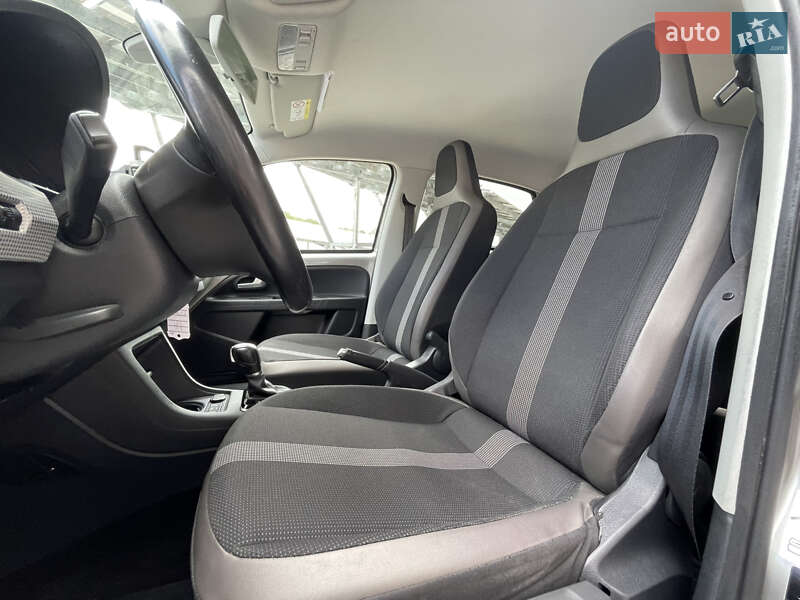 Хэтчбек Volkswagen e-Up 2018 в Львове