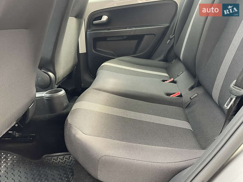Хэтчбек Volkswagen e-Up 2018 в Львове