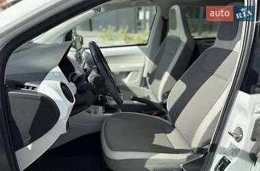 Хетчбек Volkswagen e-Up 2013 в 