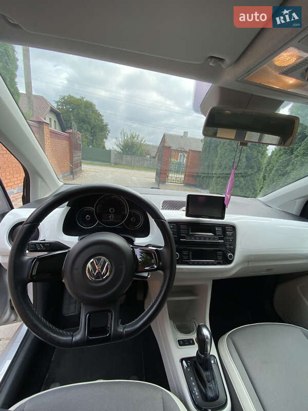 Хэтчбек Volkswagen e-Up 2013 в Нововолынске фото 7 Хэтчбек Volkswagen e-Up 2013 в Нововолынске
