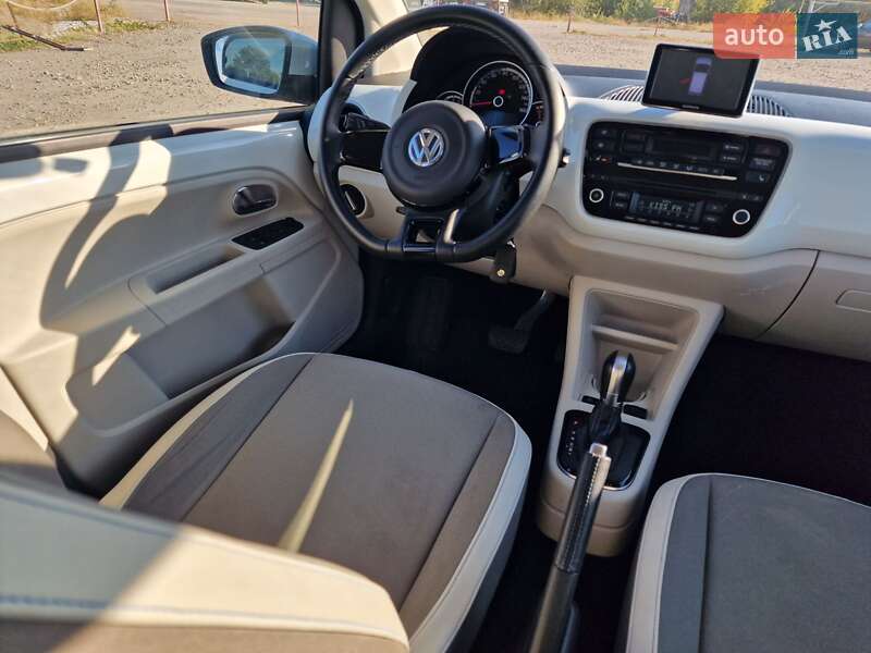 Хэтчбек Volkswagen e-Up 2015 в Днепре