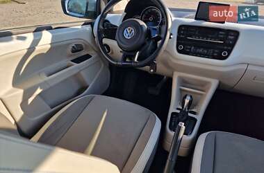 Хетчбек Volkswagen e-Up 2015 в  фото 14 Хетчбек Volkswagen e-Up 2015 в