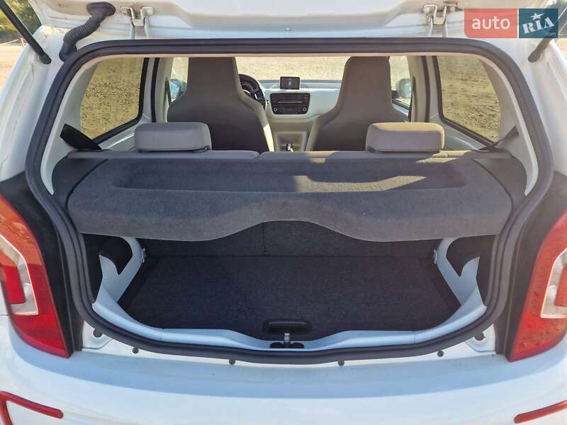 Хэтчбек Volkswagen e-Up 2015 в Днепре