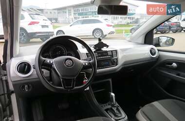 Хэтчбек Volkswagen e-Up 2018 в 
