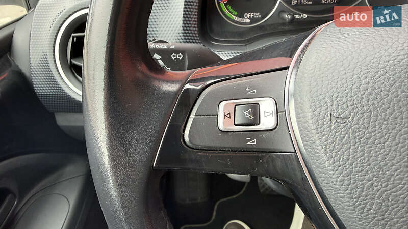 Хетчбек Volkswagen e-Up 2021 в Києві