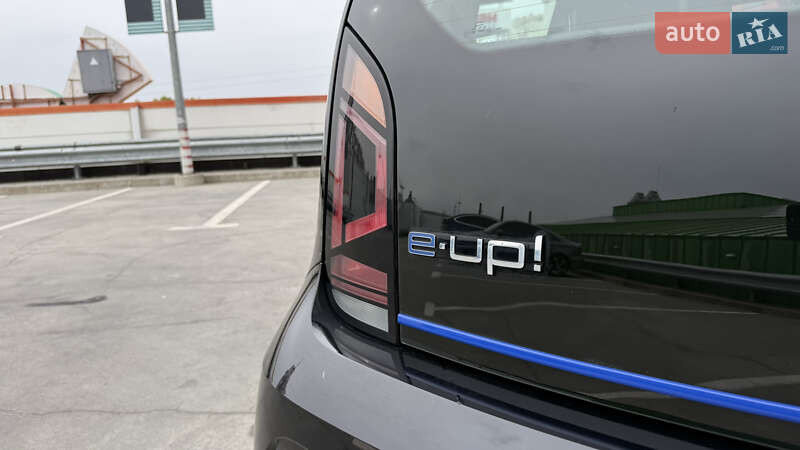 Хетчбек Volkswagen e-Up 2021 в Києві