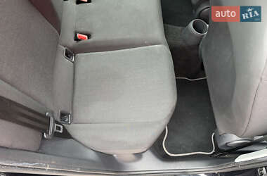 Хэтчбек Volkswagen e-Up 2021 в 