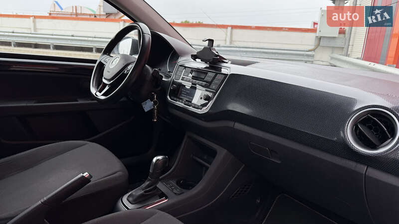 Хетчбек Volkswagen e-Up 2021 в Києві