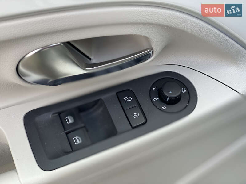 Хэтчбек Volkswagen e-Up 2015 в Луцке фото 65 Хэтчбек Volkswagen e-Up 2015 в Луцке