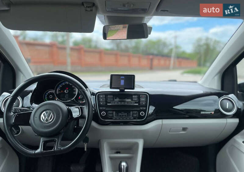 Хэтчбек Volkswagen e-Up 2015 в Кропивницком