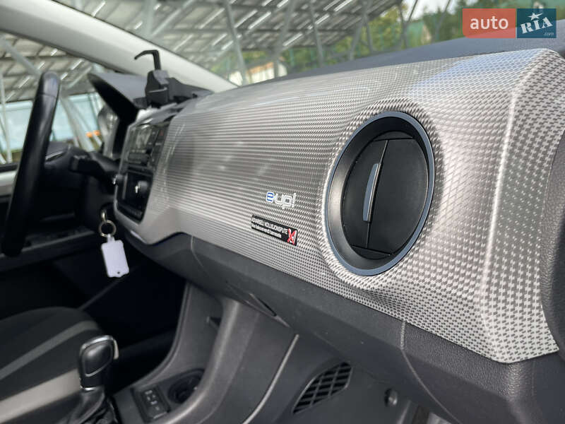 Хэтчбек Volkswagen e-Up 2018 в Львове