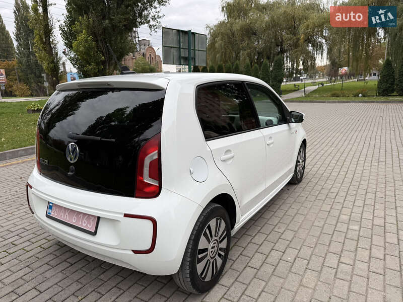 Хэтчбек Volkswagen e-Up 2013 в Каменец-Подольском