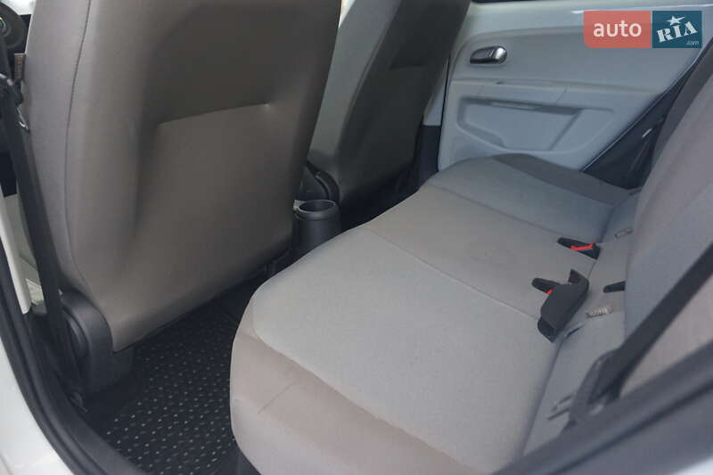Хетчбек Volkswagen e-Up 2013 в Самборі фото 46 Хетчбек Volkswagen e-Up 2013 в Самборі