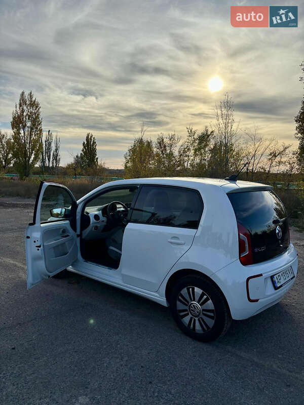 Хэтчбек Volkswagen e-Up 2013 в Кривом Роге фото 10 Хэтчбек Volkswagen e-Up 2013 в Кривом Роге