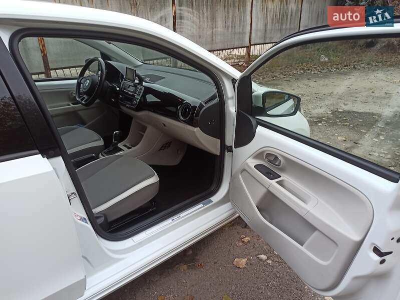 Хэтчбек Volkswagen e-Up 2013 в Запорожье фото 5 Хэтчбек Volkswagen e-Up 2013 в Запорожье