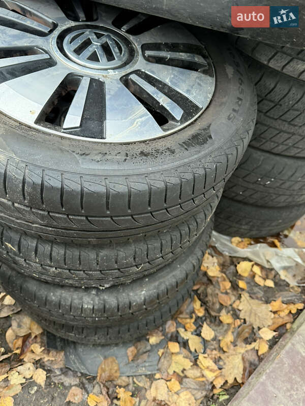 Хэтчбек Volkswagen e-Up 2014 в Львове