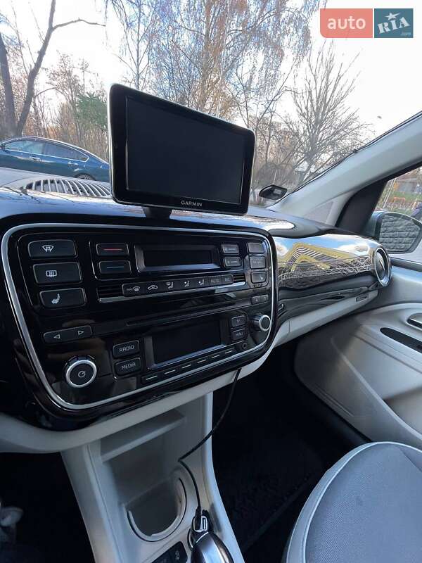 Хэтчбек Volkswagen e-Up 2016 в Киеве фото 6 Хэтчбек Volkswagen e-Up 2016 в Киеве