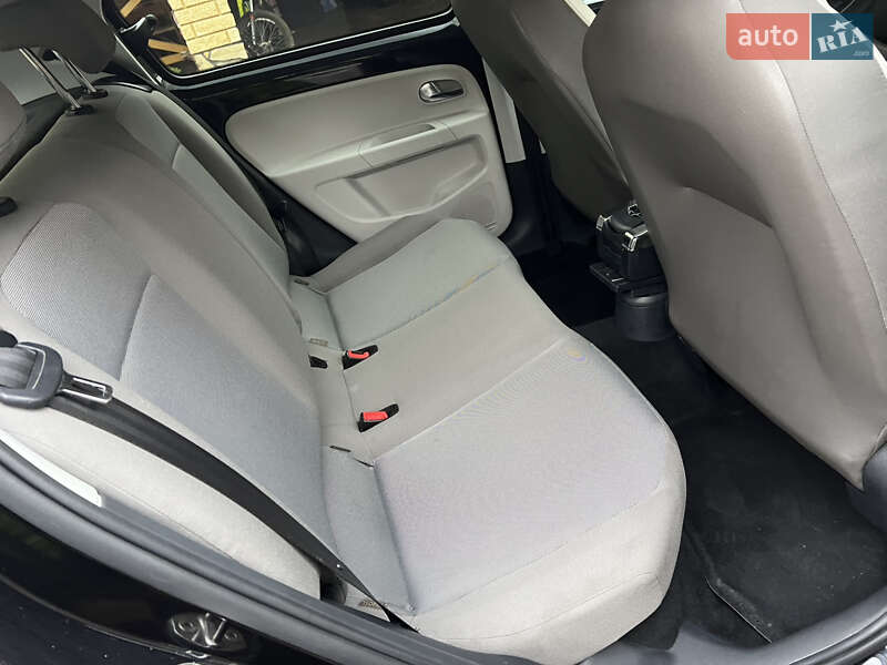 Хэтчбек Volkswagen e-Up 2014 в Львове фото 148 Хэтчбек Volkswagen e-Up 2014 в Львове
