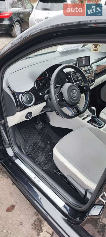 Хэтчбек Volkswagen e-Up 2015 в Каменец-Подольском